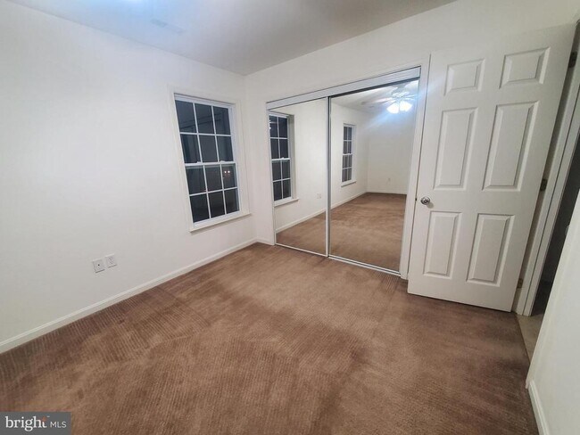 Building Photo - 89 Bay Hill Ln