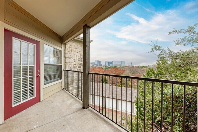 Building Photo - 2320 Gracy Farms Ln