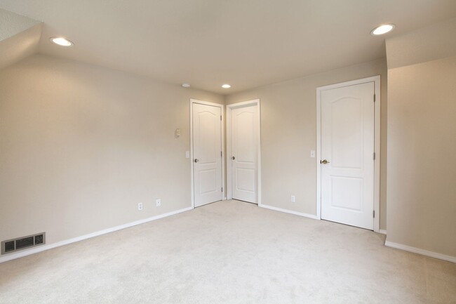 Building Photo - Beautiful Home in Gleneagle Neighborhood