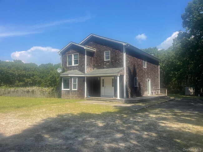 Building Photo - 484 N Magee St