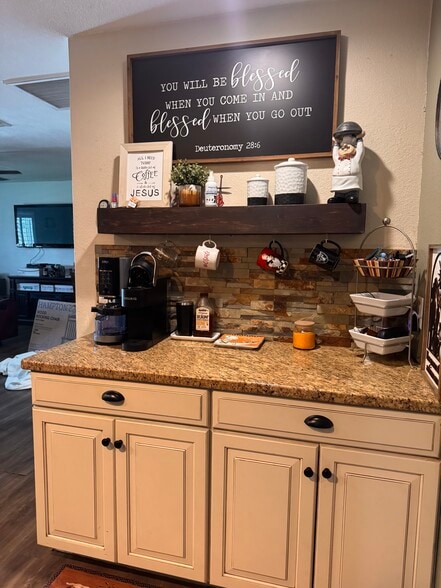 Shared coffee bar - 1716 W Mandalay Ln