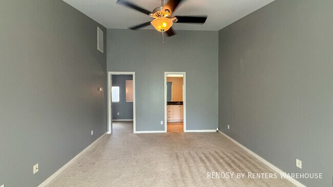 Building Photo - 2605 Calumet St
