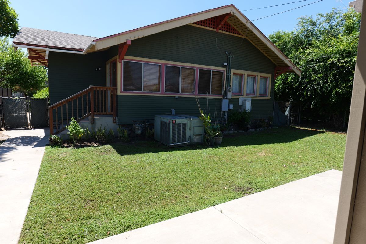 Building Photo - 115 E Jefferson