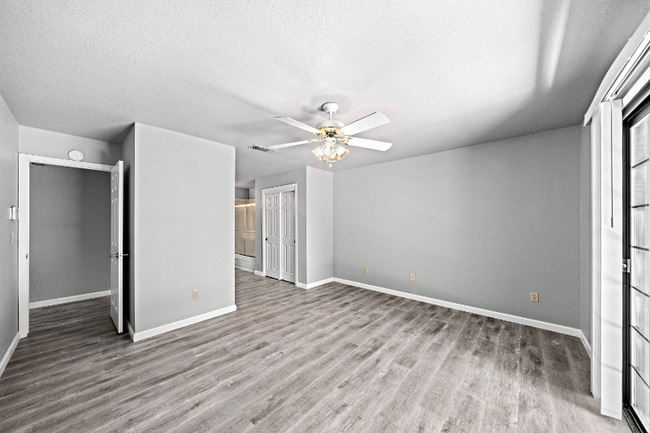 Building Photo - 7456 Santa Susana Way