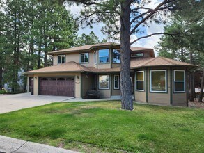 Building Photo - 2100 N Timberline Rd