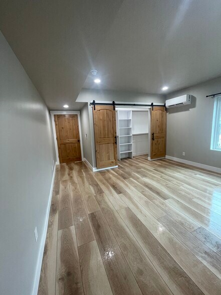 Master Bedroom - 4643 Balsam Dr