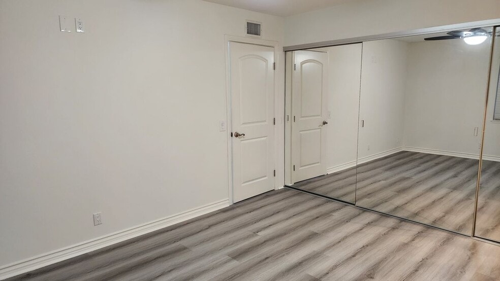 Building Photo - 17986 Cashew St