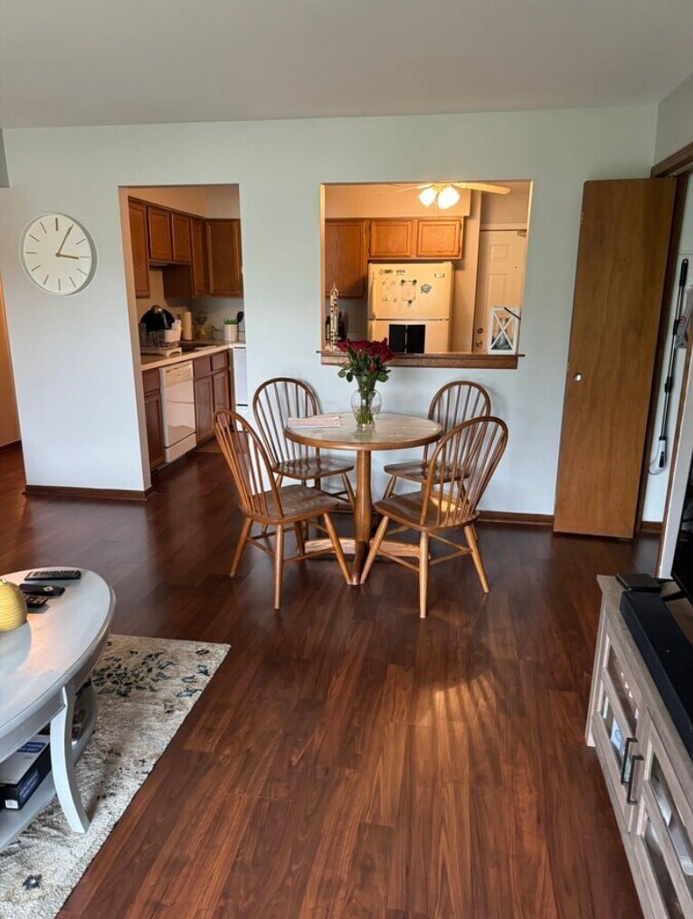 Building Photo - 1200 Whispering Hills Ct