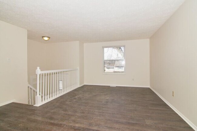 Building Photo - Nicely Updated Home