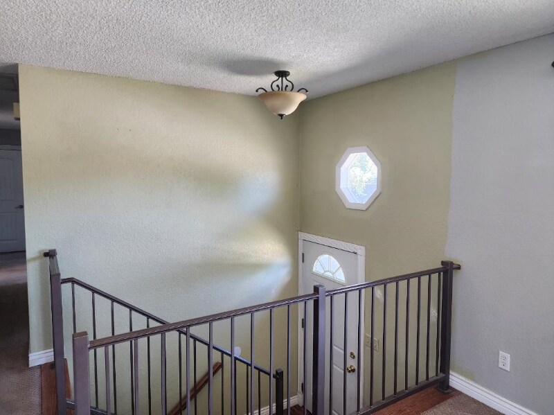 Building Photo - 5075 Manzana Dr