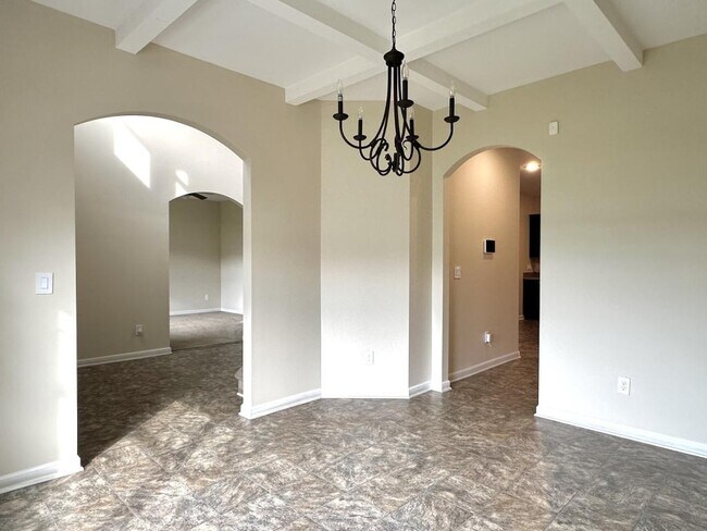 Building Photo - 1205 Peppermint Ct