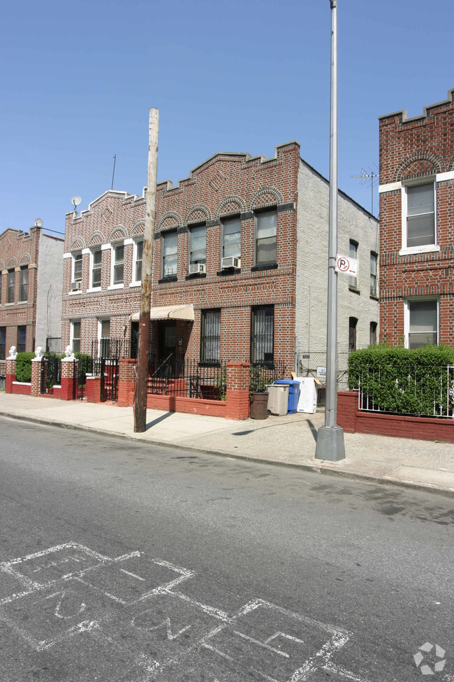 Primary Photo - 511 Williams Ave