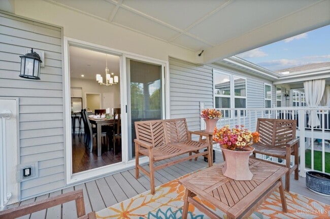 Building Photo - 108 Old Pond Rd