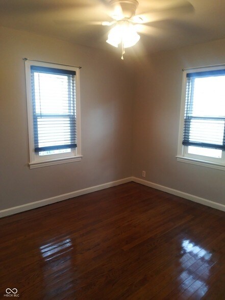 Building Photo - 4923 Carvel Ave