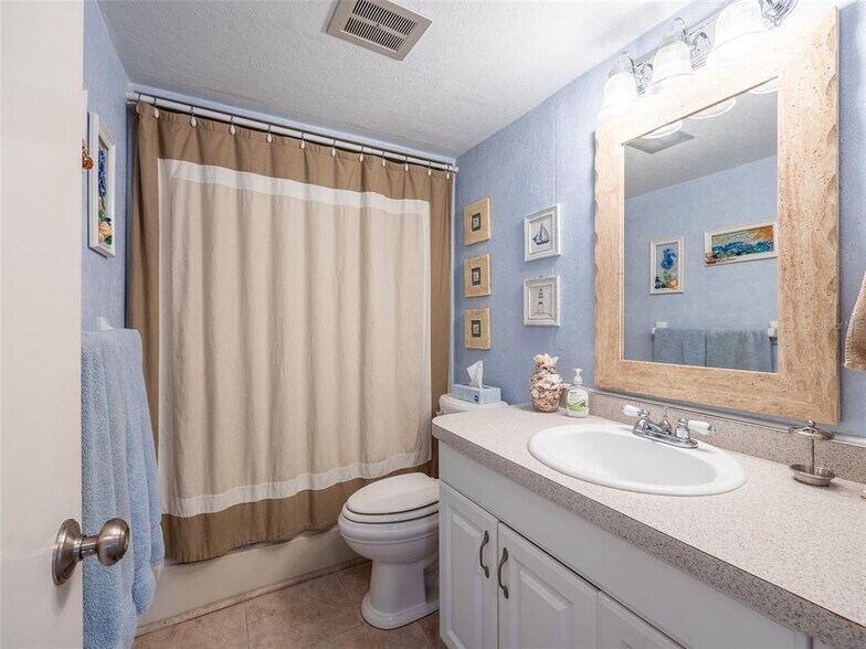 Building Photo - 400 Base Ave E