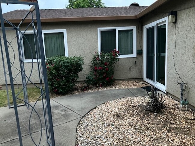 Building Photo - 55+ Adult Gated Community