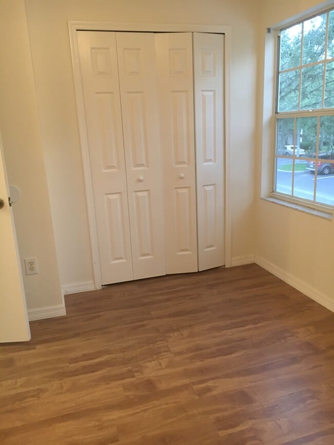 Building Photo - 8652 Hunters Key Cir