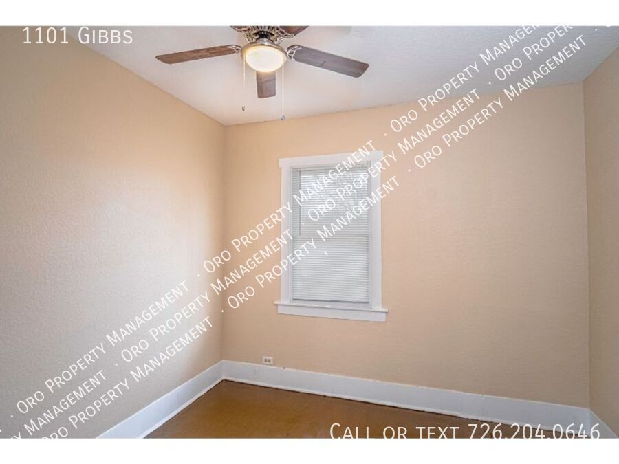 Building Photo - 1101 Gibbs-