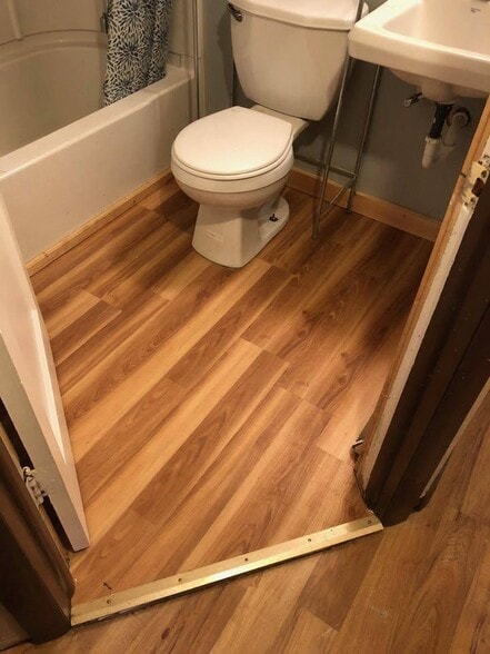 Building Photo - 117 N Main Ave