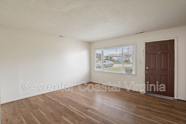 Building Photo - 2108 Madison Ave