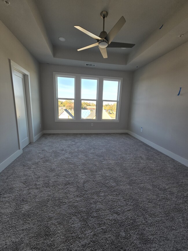 primary bedroom - 2449 Red Maple Xing