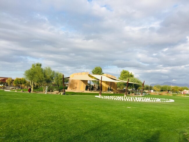 Building Photo - 9553 E Theia Dr