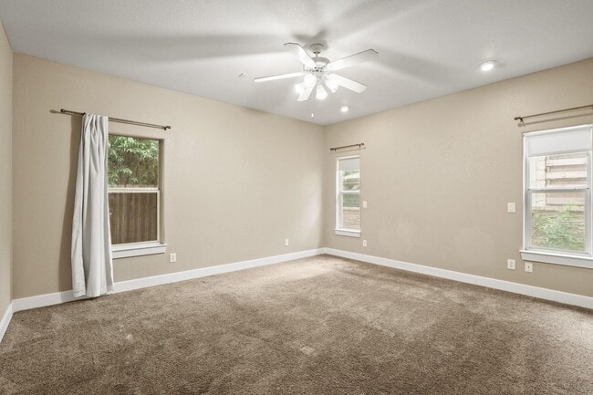 Building Photo - 7114 Bethencourt
