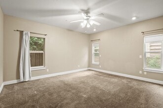 Building Photo - 7114 Bethencourt