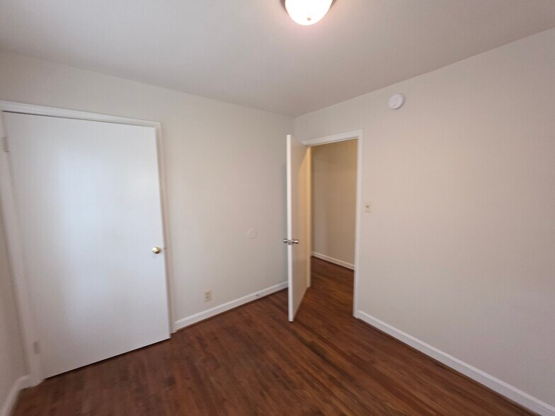 Building Photo - 3721 Driftwood Dr