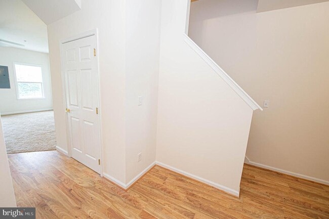Building Photo - 438 Parkview Ct