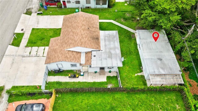 Building Photo - 1036 NW 75th St