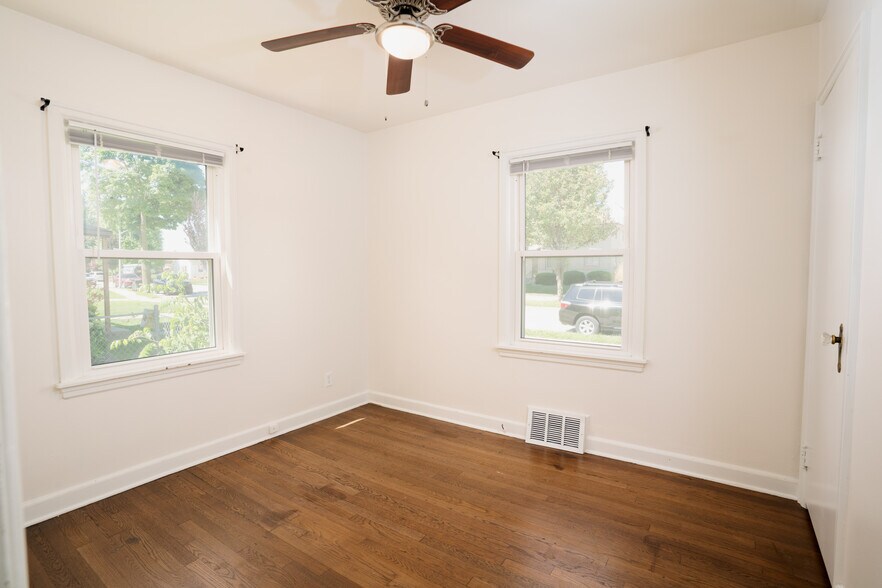 Building Photo - 2156 S 80th St