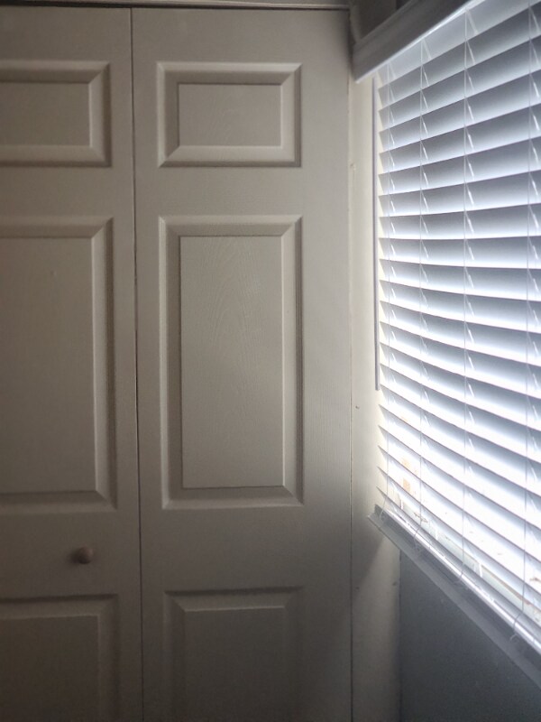 Building Photo - 6352 S Rhodes Ave