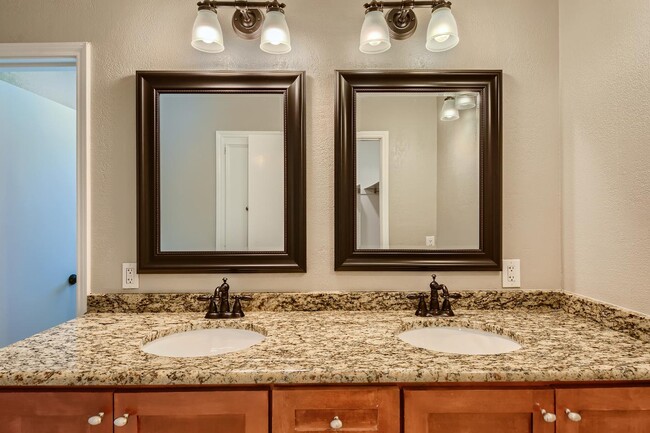 Building Photo - Sensational Prestonwood home with outdoor ...
