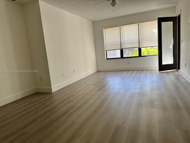 Primary Photo - 4201 W McNab Rd