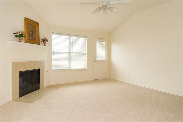 Building Photo - 1121 Roping Reins Way