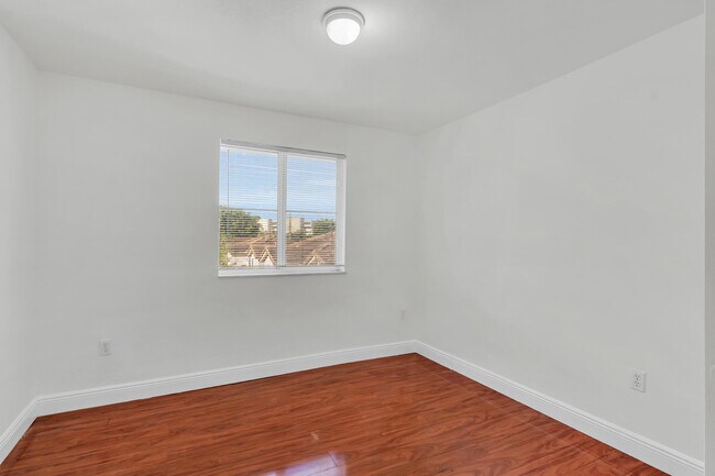 Building Photo - 8970 W Flagler St