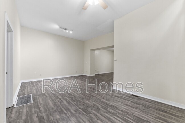 Building Photo - 1156 Fletcher Ave