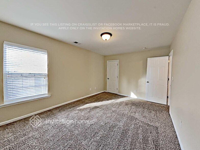 Building Photo - 5107 Abercromby St