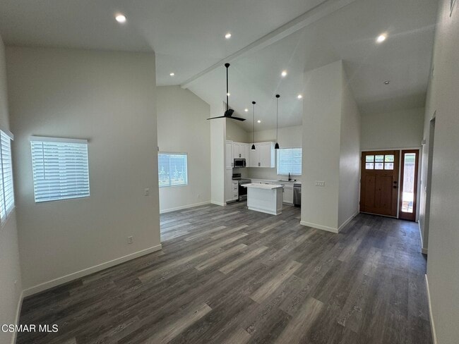Building Photo - 17018 Midwood Dr