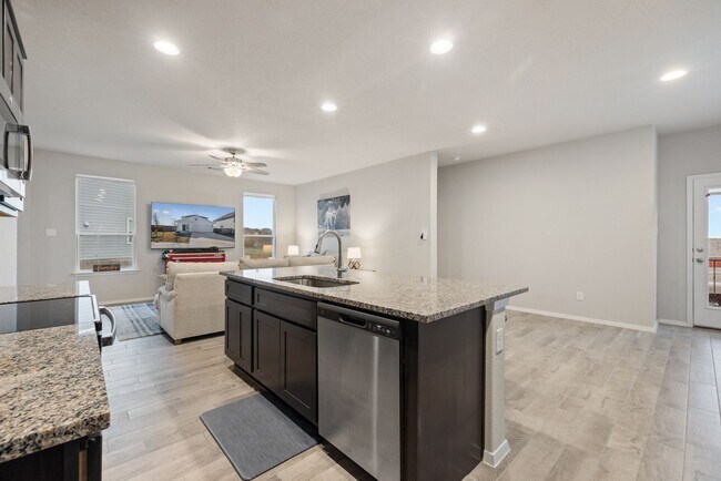 Building Photo - 408 Black Opal Dr