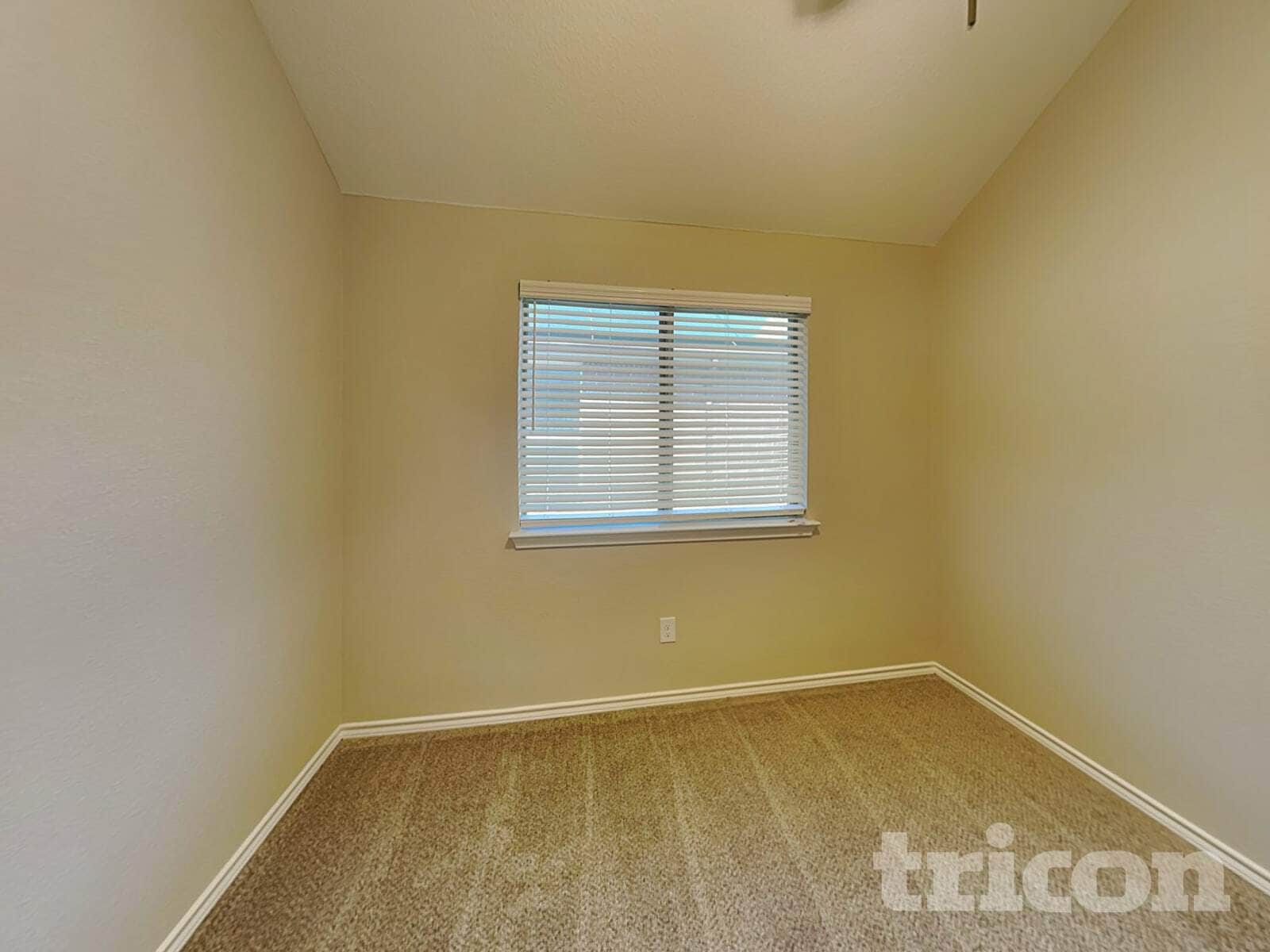 Building Photo - 313 Lucky Landing Dr