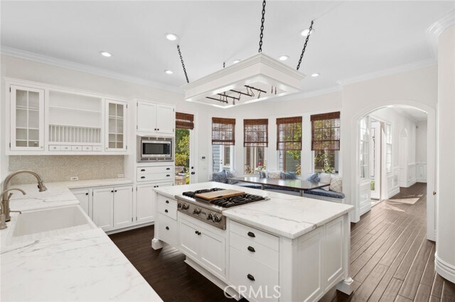 Building Photo - 5 Cape Woodbury
