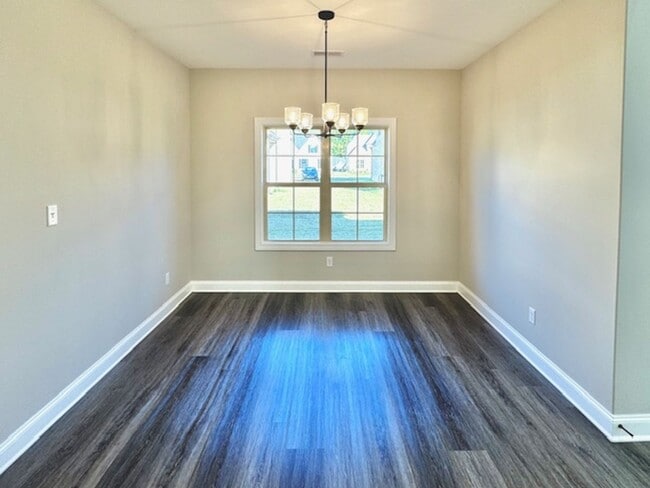 Building Photo - StoneArchCove5462