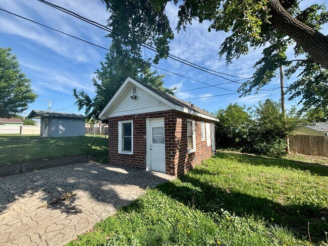 Building Photo - 4120 Orchard Ave