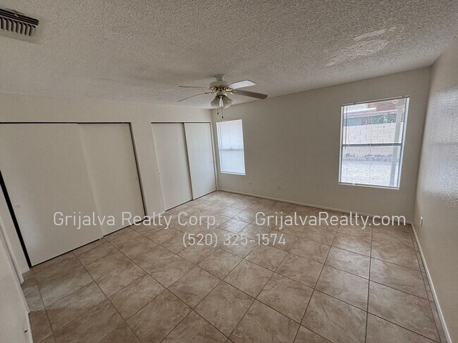 Building Photo - 3 Bedroom House in Midvale for Rent (Drexel/Midvale Park)