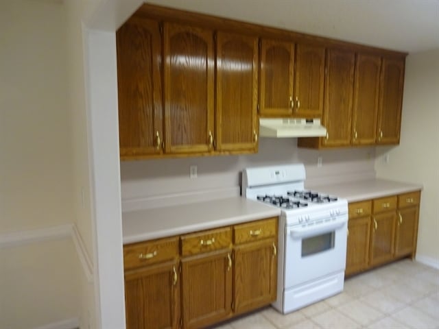 Building Photo - 241 Fairbrook Ln