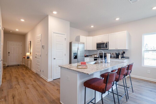 Building Photo - $500 Move-in Discount!  Fresh, Modern Living in Bemiss Springs – Stylish New-Construction 3BR Tow...