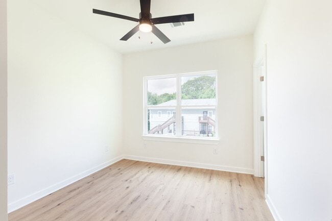 Building Photo - $500 Move In Special: Newly Constructed 3/3.5 located in Chosewood Park!