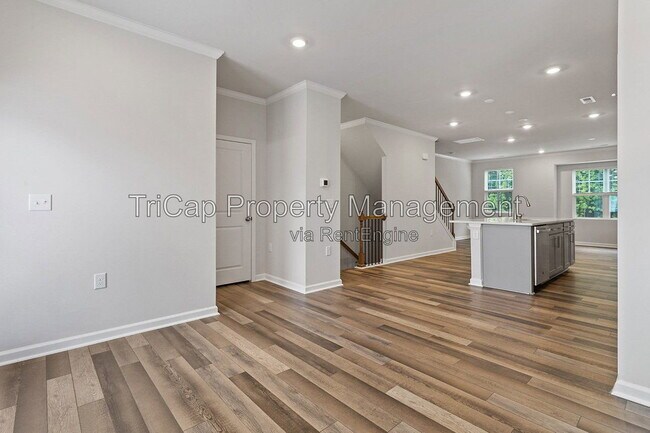 Building Photo - 1713 Chirping Trl